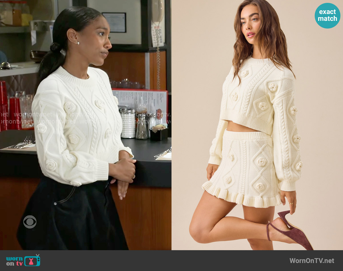 Altar'd State Kerryn 3D Daisy Sweater worn by Samantha Richardson (Najah Jackson) on Beyond the Gates