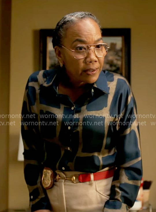 Amanda's squares print shirt on Will Trent