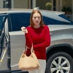 Lauren’s beige leather tote on The Burbs