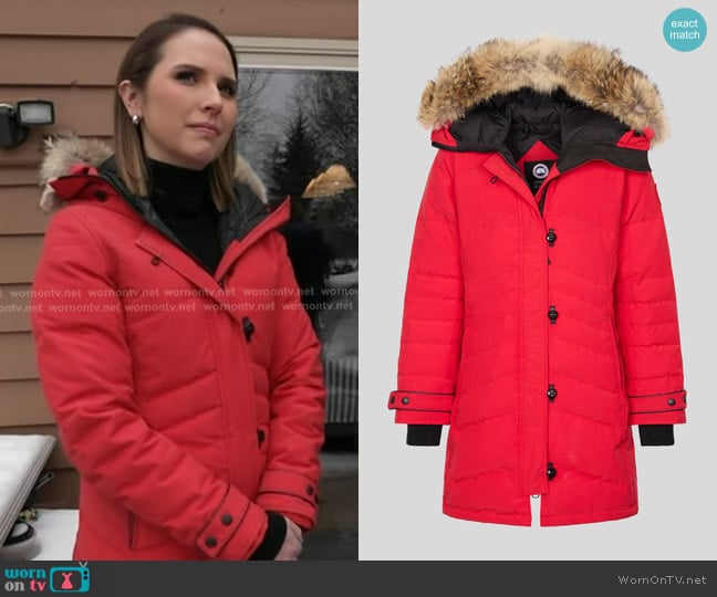 Elzabeth’s red hooded quilted jacket on GMA