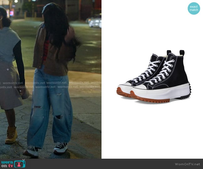 Converse Unisex Run Star Hike Canvas Platform in Black/White/Gum worn by Grace (Gigi Zumbado) on The Lincoln Lawyer