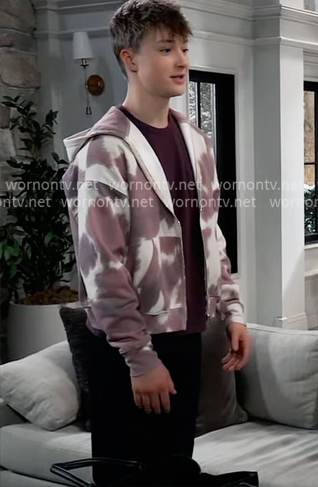 Danny’s printed hoodie on General Hospital