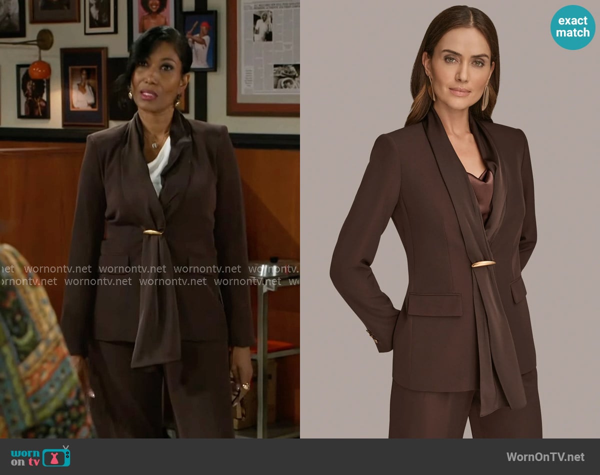 Donna Karan Mixed Media One-Button Blazer worn by Dana 'Leslie' Thomas (Trisha Mann-Grant) on Beyond the Gates