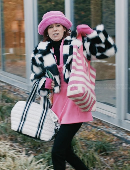 Elsbeth's white tote bag on Elsbeth