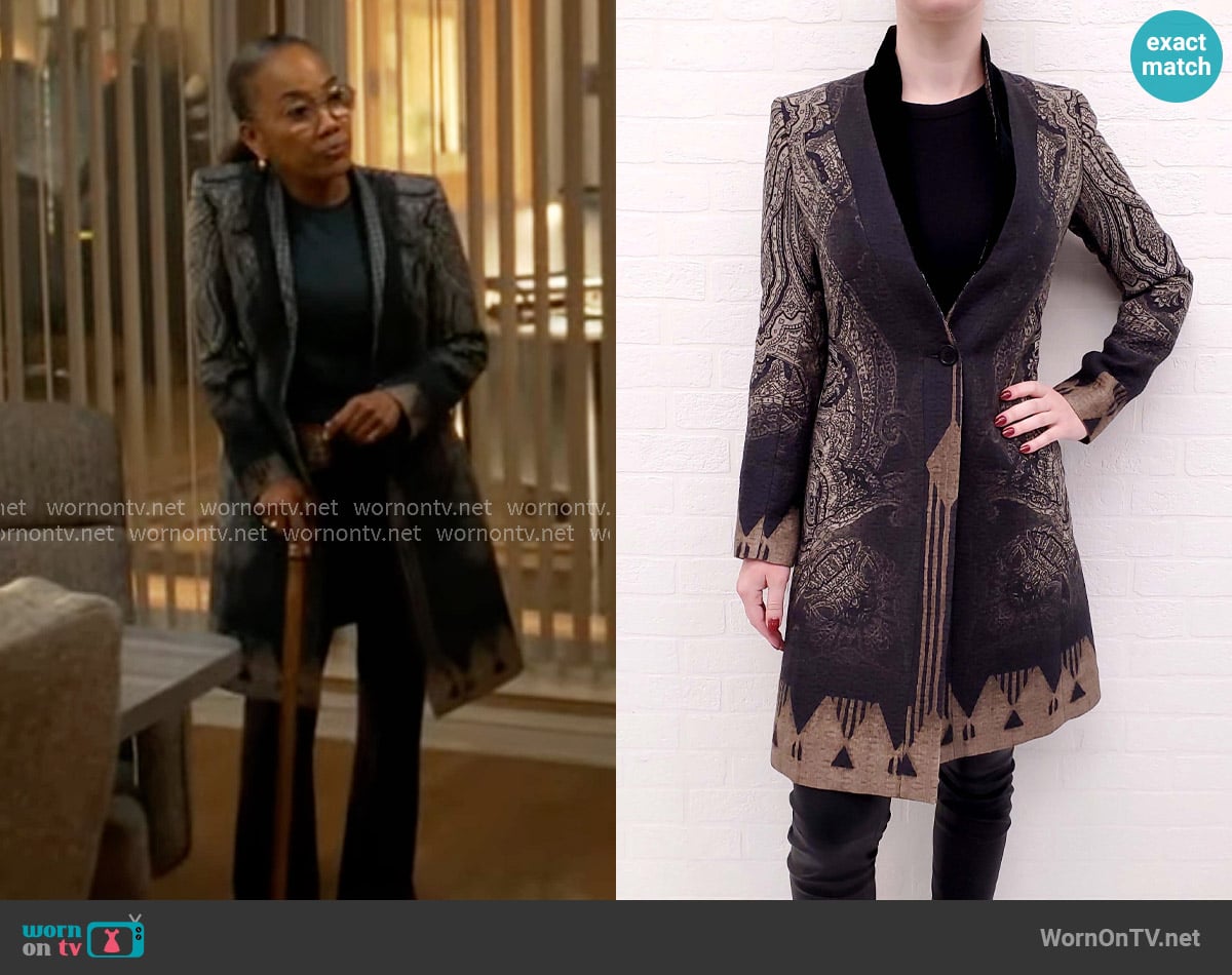 Etro Vintage Coat worn by Amanda Wagner (Sonja Sohn) on Will Trent