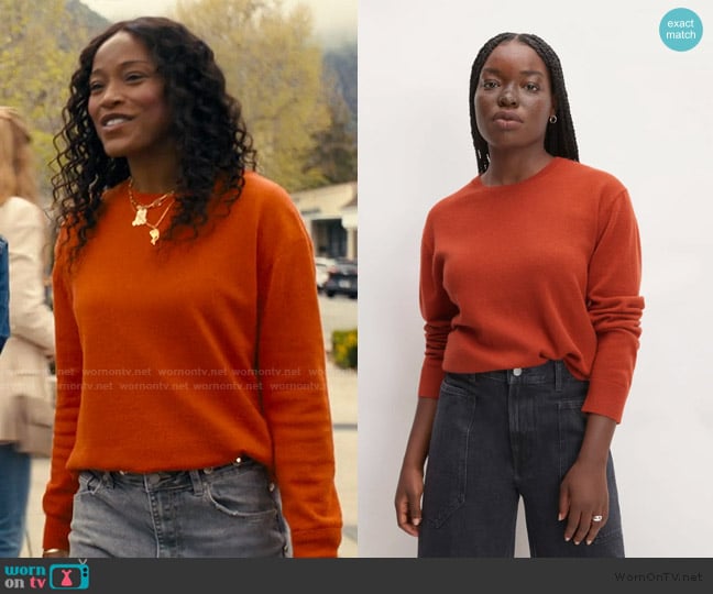 Everlane The Classic Crew in Cashmere worn by Samira Fisher (Keke Palmer) on The Burbs