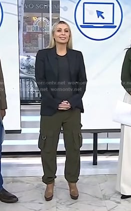 Evy Poumpouras’s green cargo pants on Today