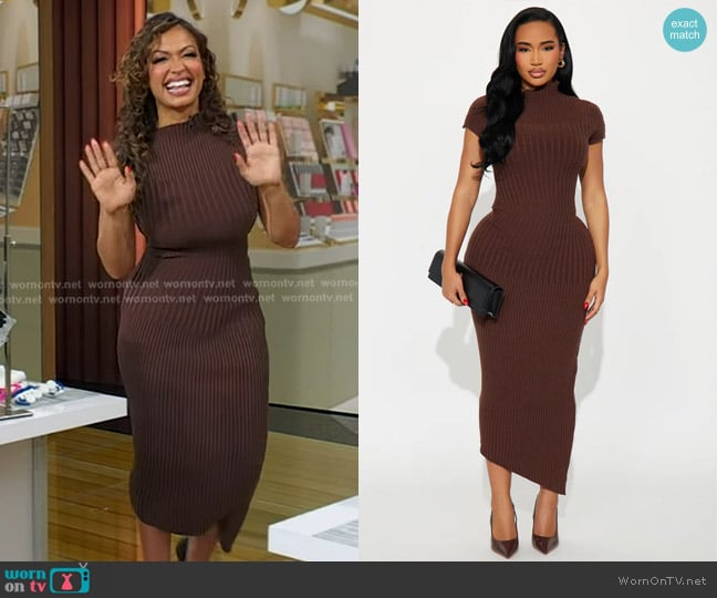 Milly Almodovar’s brown ribbed dress on GMA
