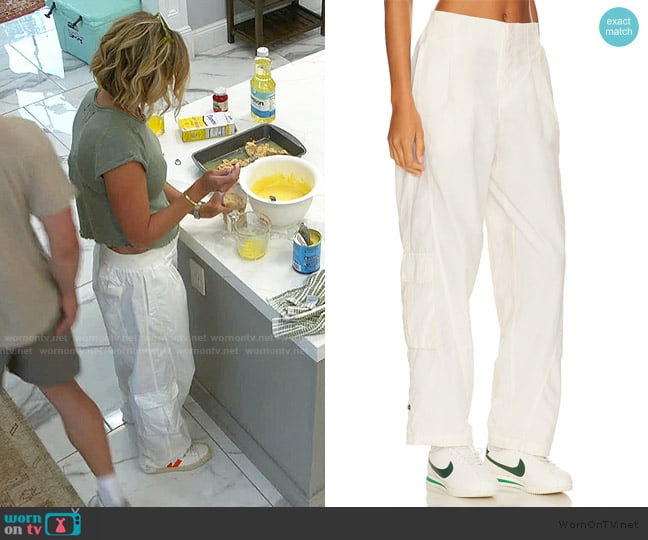 Free People Movement Mesmerize Me Pant worn by Lindsay Hubbard on Summer House