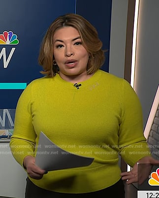 Gilma’s yellow sweater on NBC News Daily