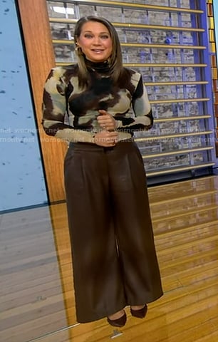 Ginger’s abstract print top and brown leather pants on Good Morning America