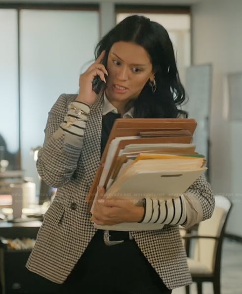 Grace’s houndstooth print blazer on The Lincoln Lawyer