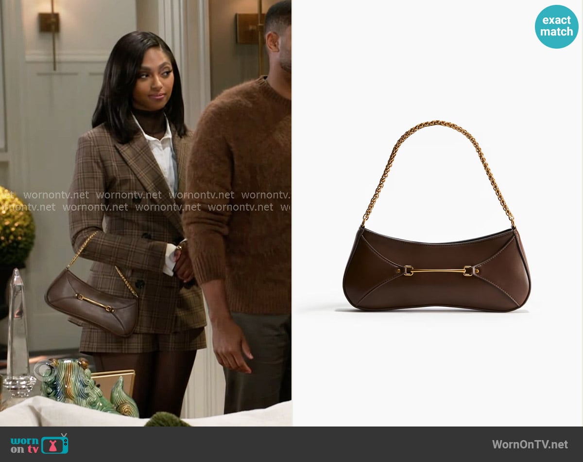 H&M Shoulder Bag worn by Kat Richardson (Colby Muhammad) on Beyond the Gates