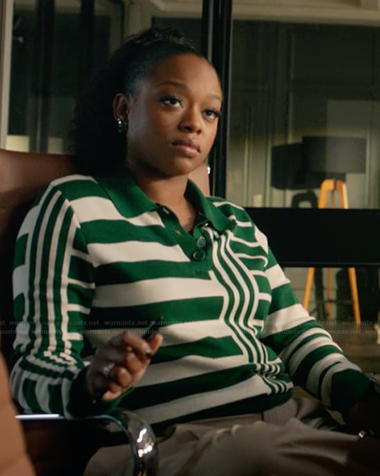 Izzy’s green stripe polo sweater on The Lincoln Lawyer
