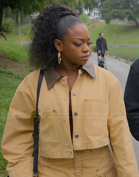 Izzy's khaki cropped jacket and mini skirt on The Lincoln Lawyer