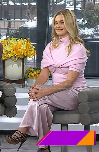 Jasmine Snow’s pink sweater and satin pants on Today