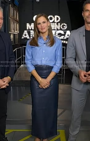 Jennifer Garner’s navy leather pencil skirt on Good Morning America