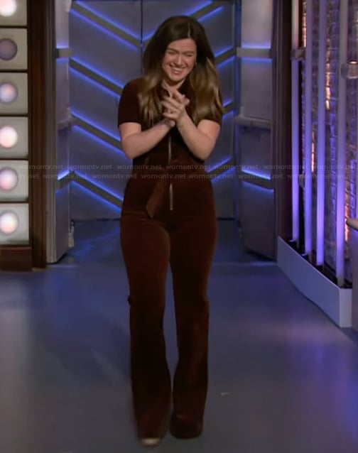 Kelly's brown zip front jumpsuit on The Kelly Clarkson Show