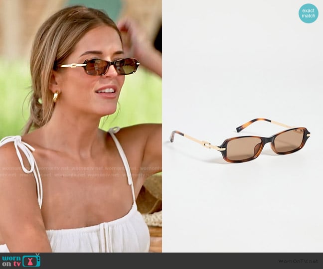 Le Specs Bamboozler Sunglasses worn by Salley Carson on Southern Charm