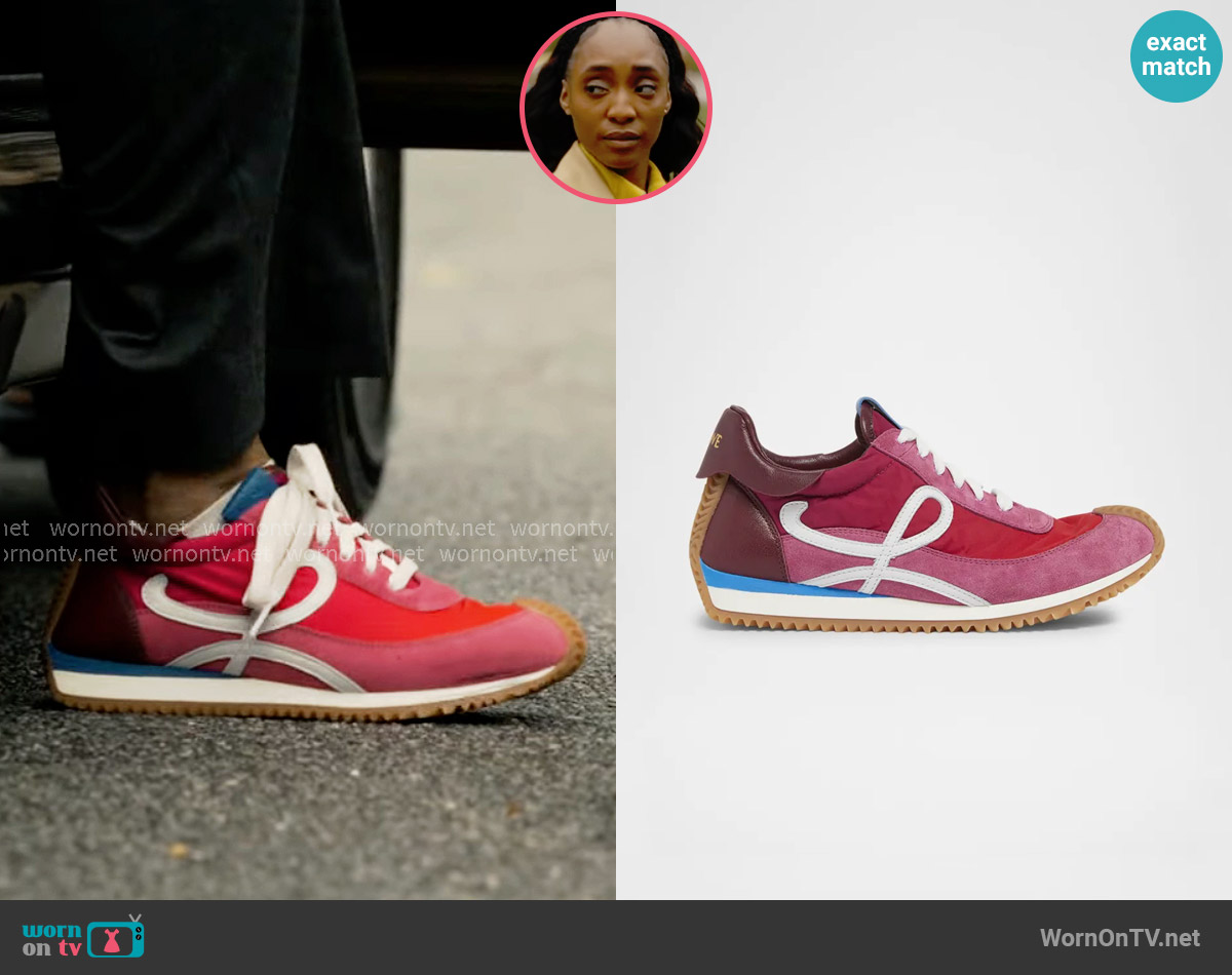 Faith’s pink sneakers on Will Trent