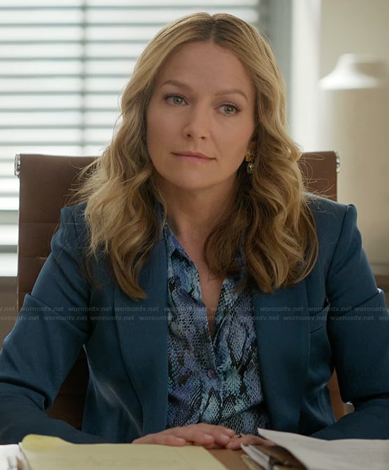 Lorna's blue snake skin print blouse on The Lincoln Lawyer