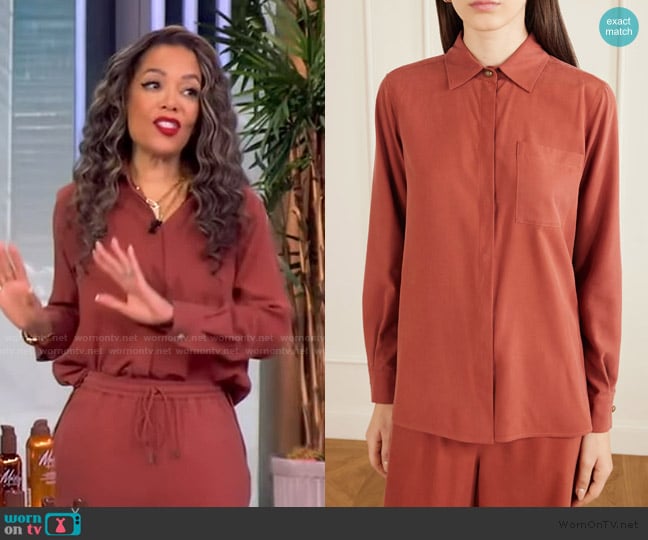Max Mara Silk shirt worn by Sunny Hostin on The View