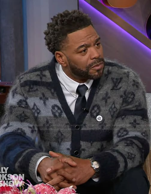 Method Man’s mohai monogram cardigan on The Kelly Clarkson Show