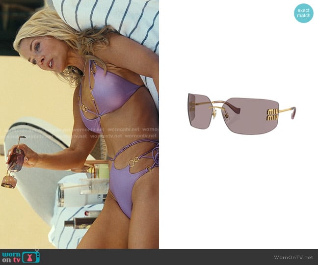 Miu Miu Logo Oversize-frameless Sunglasses in Violet worn by Angela Norris (Ali Larter) on Landman