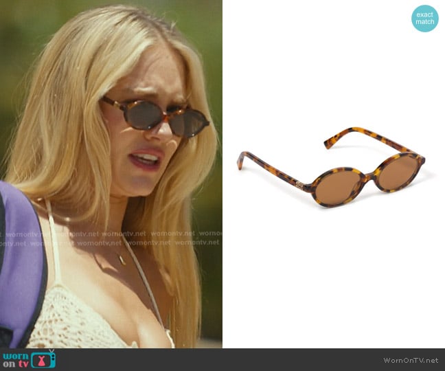 Miu Miu Miu Regard Sunglasses worn by Ainsley Norris (Michelle Randolph) on Landman