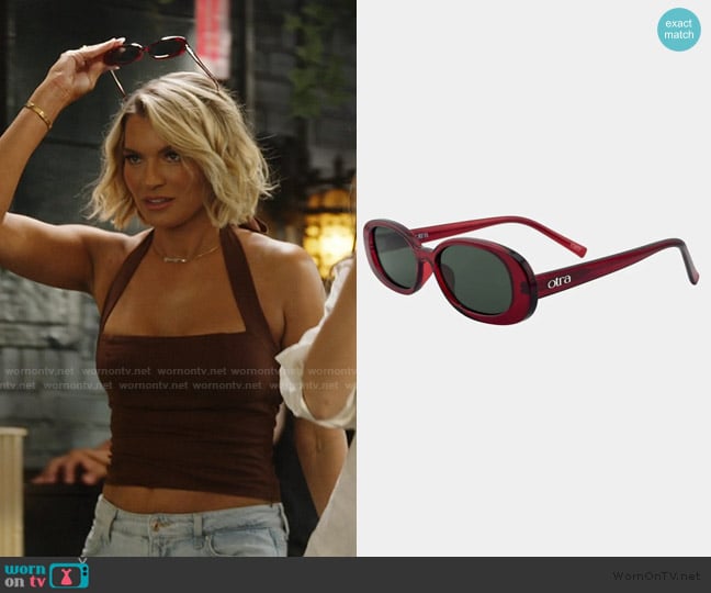 Lindsay’s red sunglasses on Summer House