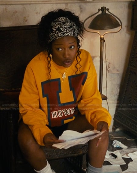 Samira’s yellow howard sweatshirt on The Burbs