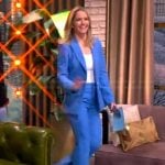 Sara's blue blazer and pants on The View