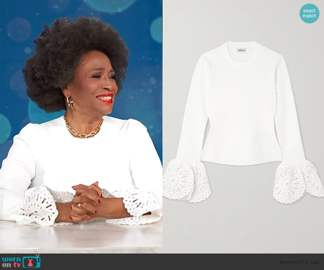 Jenifer’s white bell cuff top on Access Hollywood