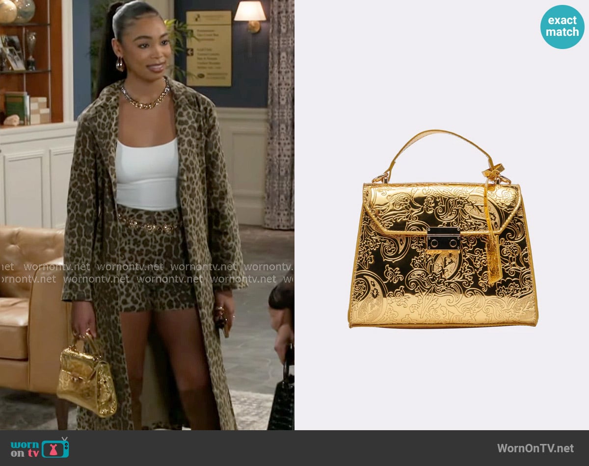 Akira Chrome Life Purse worn by Chelsea Hamilton (RhonniRose Mantilla) on Beyond the Gates