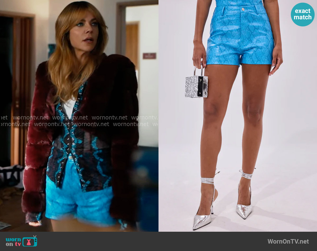 Akira Electric Snake Short worn by Morgan Gillory (Kaitlin Olson) on High Potential
