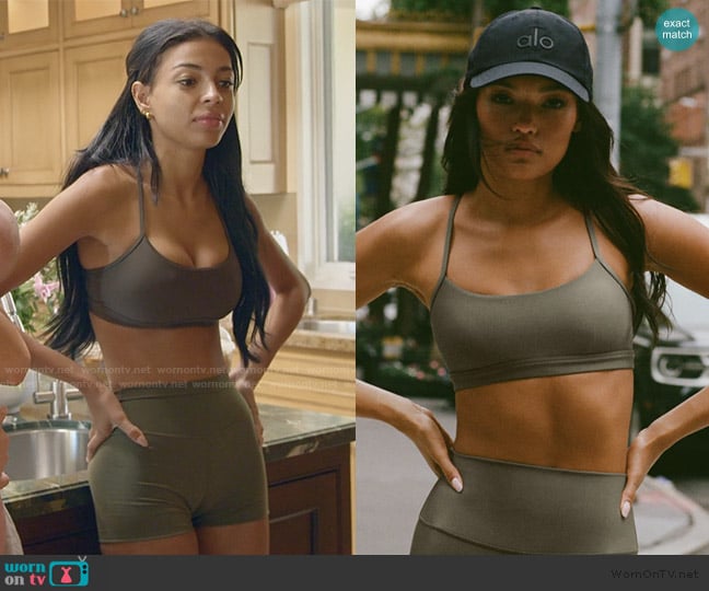 Alo Airlift Intrigue Bra worn by Layla Taylor on The Secret Lives of Mormon Wives