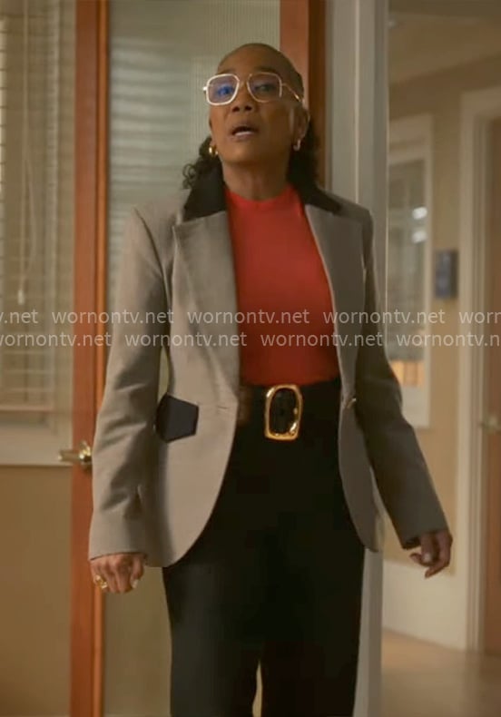Amanda's grey and black blazer on Will Trent