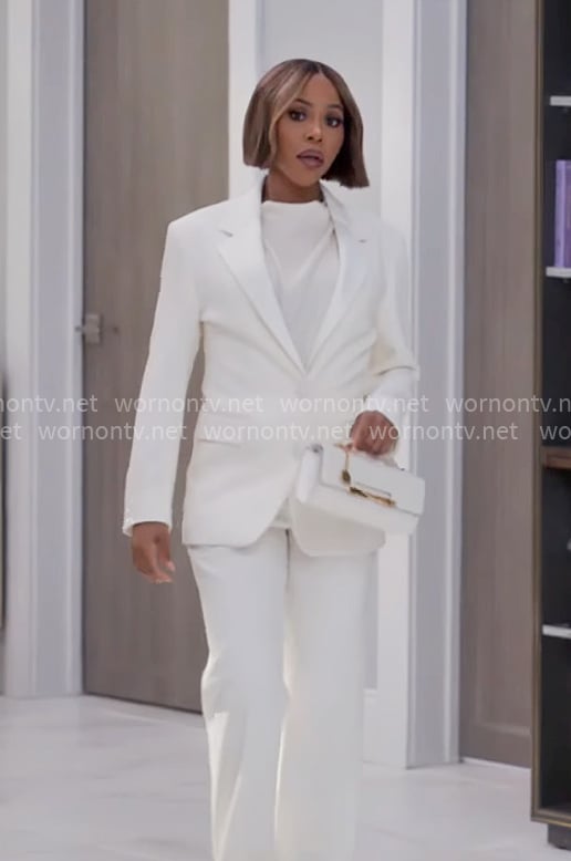 Andi's white suit on Tyler Perrys Sistas