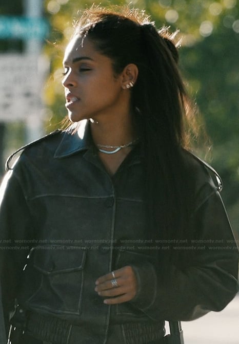 Andrea's black leather jacket on Marshals