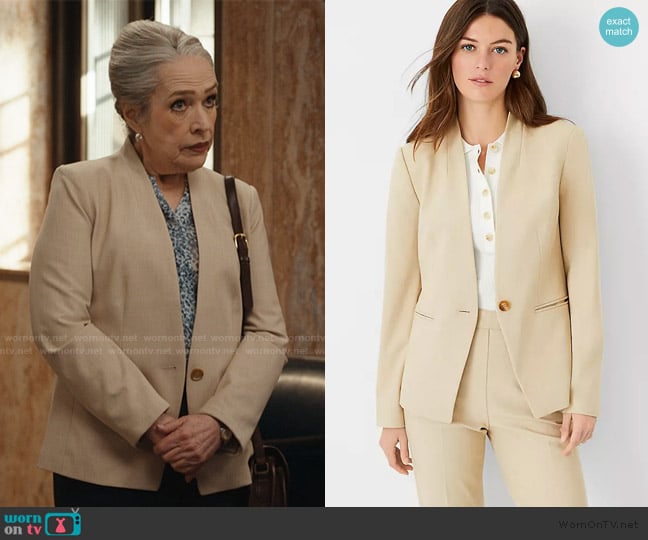 Ann Taylor The Cutaway Blazer in Bi-Stretch worn by Madeline Matlock (Kathy Bates) on Matlock