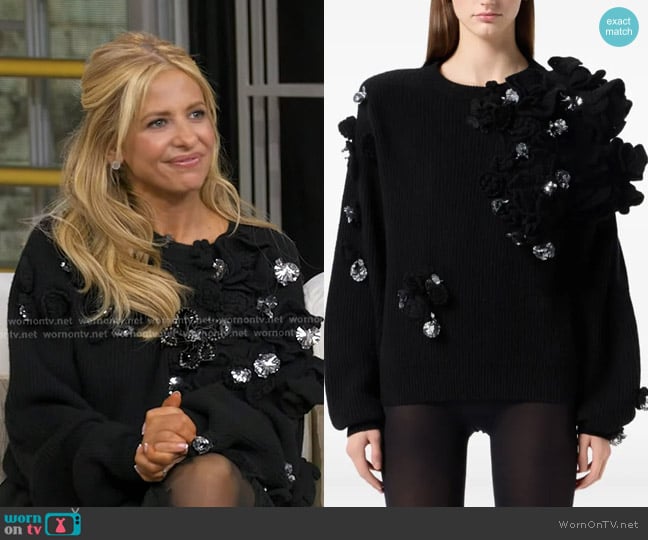 Blumarine Flower-embellished Ribbed Sweater worn by Sarah Michelle Gellar on Good Morning America