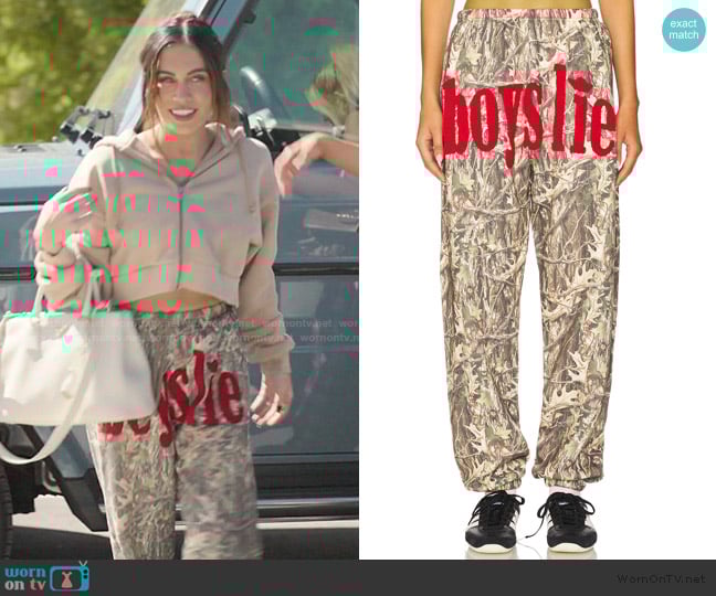 Boys Lie Manhunt Kimmy Pant worn by Jessi Ngatikaura on The Secret Lives of Mormon Wives