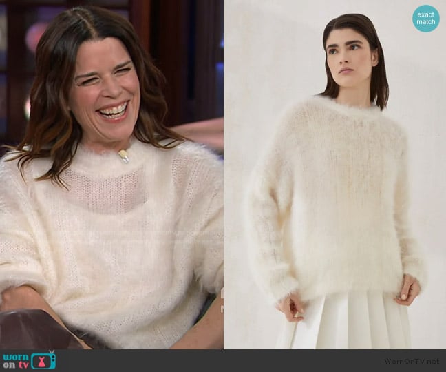 Brunello Cucinelli Mohair and silk sweater worn by Neve Campbell on The Kelly Clarkson Show