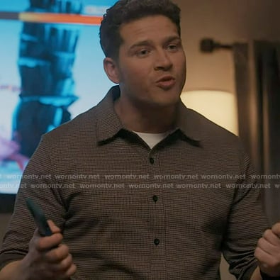 Buck's brown houndstooth button down shirt on 9-1-1