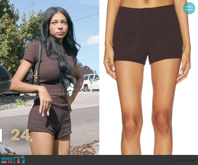 Layla’s brown knit shorts on SLOMW
