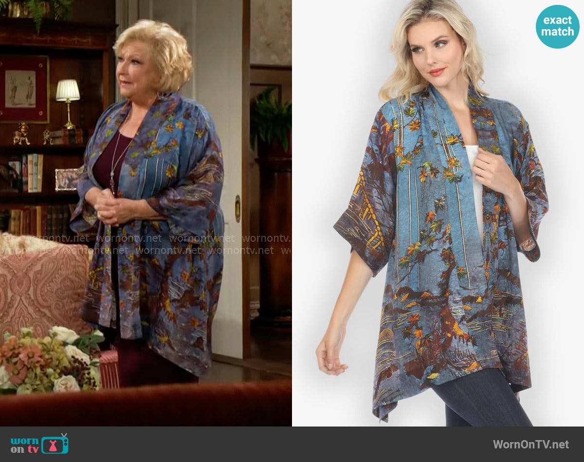 Traci’s blue floral kimono jacket on The Young and the Restless