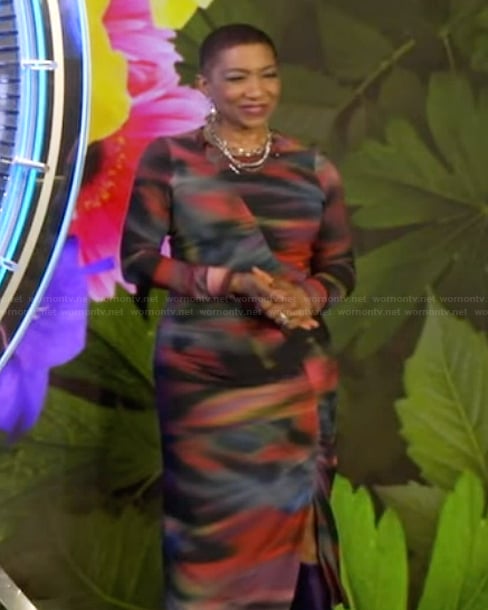 Deja Vu’s abstract print mesh dress on Live with Kelly and Mark