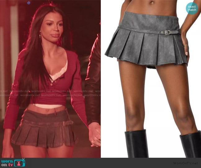 Edikted Billi Pleated Mini Skort worn by Layla Taylor on The Secret Lives of Mormon Wives