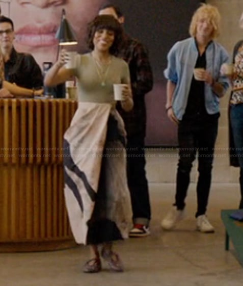 Eleanor's printed skirt on Imperfect Women