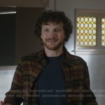 Flynn’s yellow plaid shirt on 9-1-1